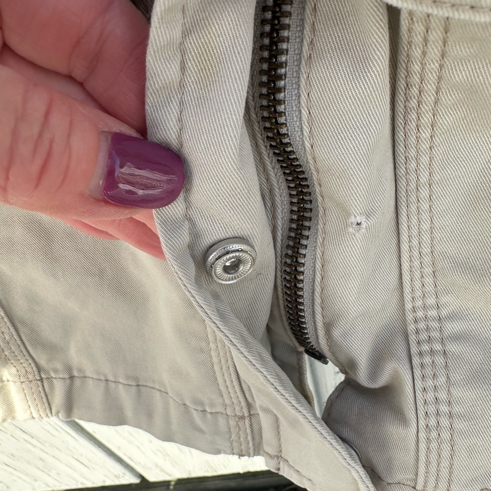 Kensie Cream Khaki Jean Jacket- Pockets- Large - Picture 12 of 13